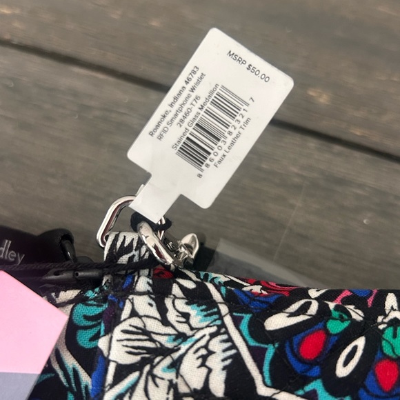 Vera Bradley Purse and Wallet - Picture 3 of 7